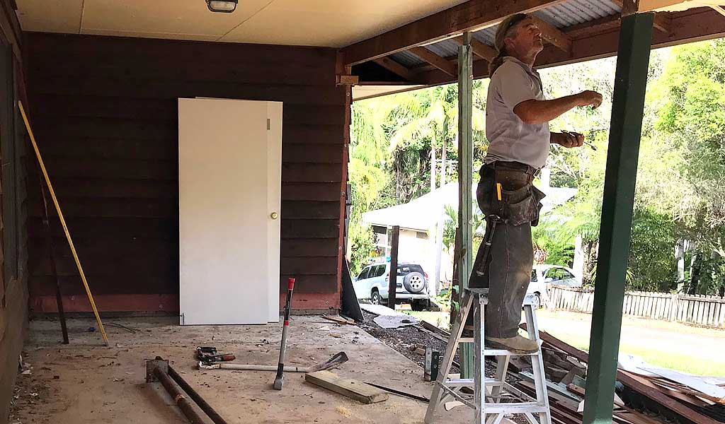 professional home extension builder sunshine coast